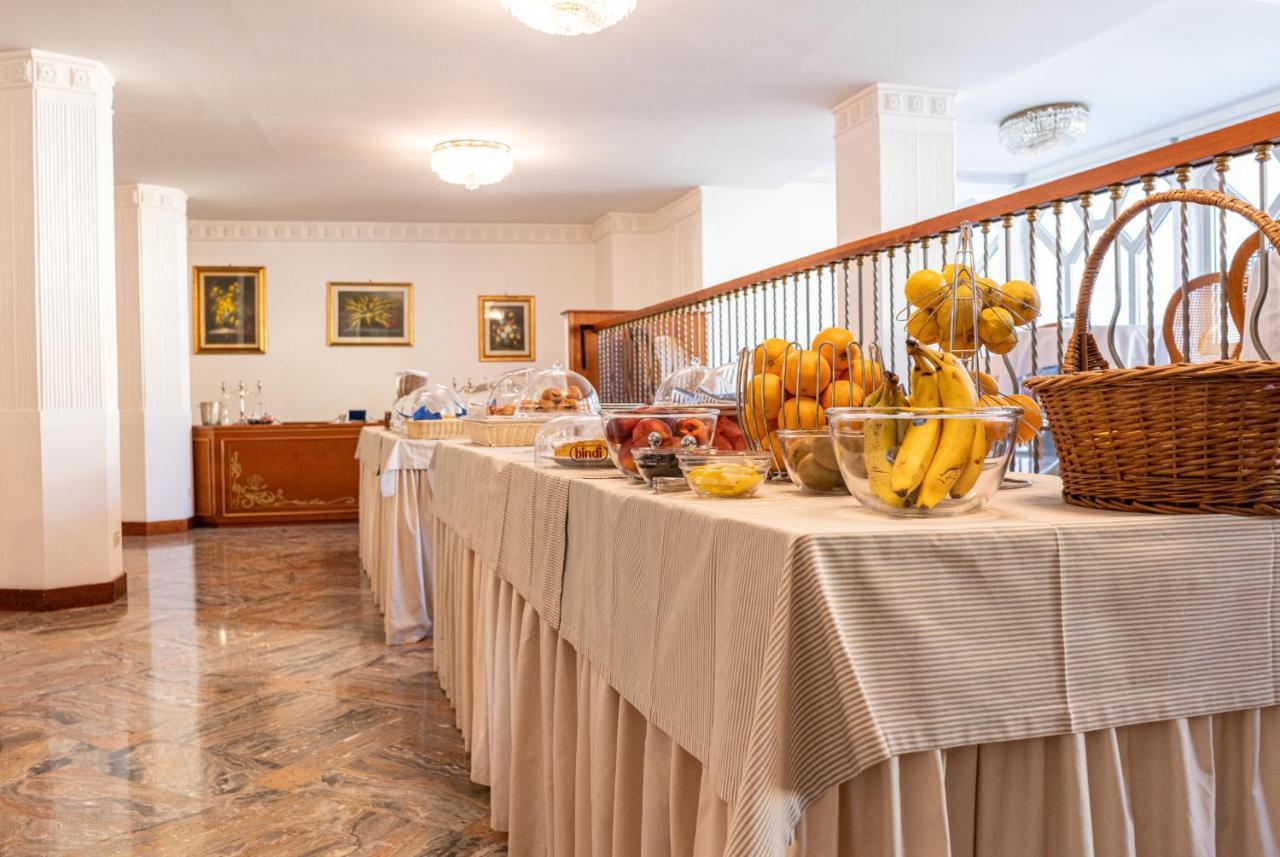 Miramonti Hotel Saint Vincent Екстериор снимка