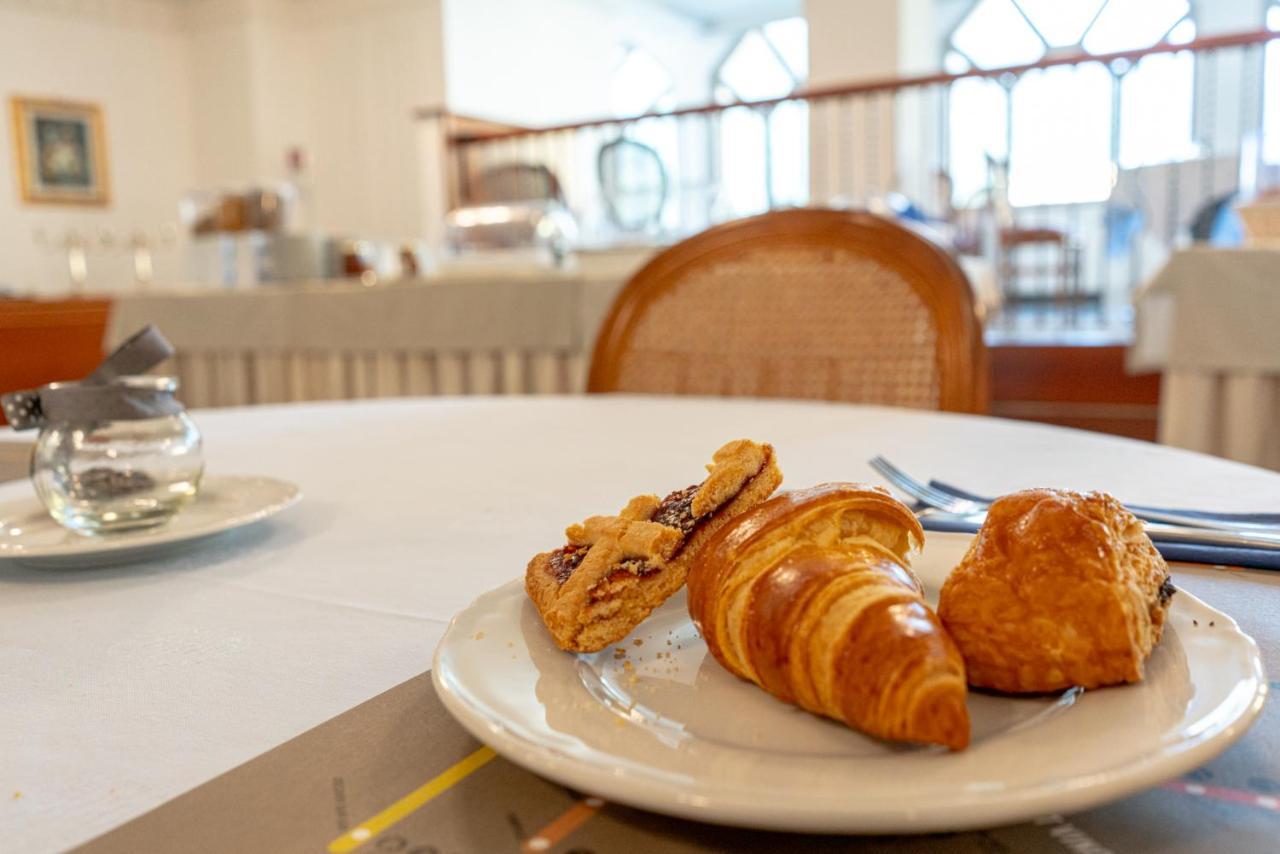Miramonti Hotel Saint Vincent Екстериор снимка
