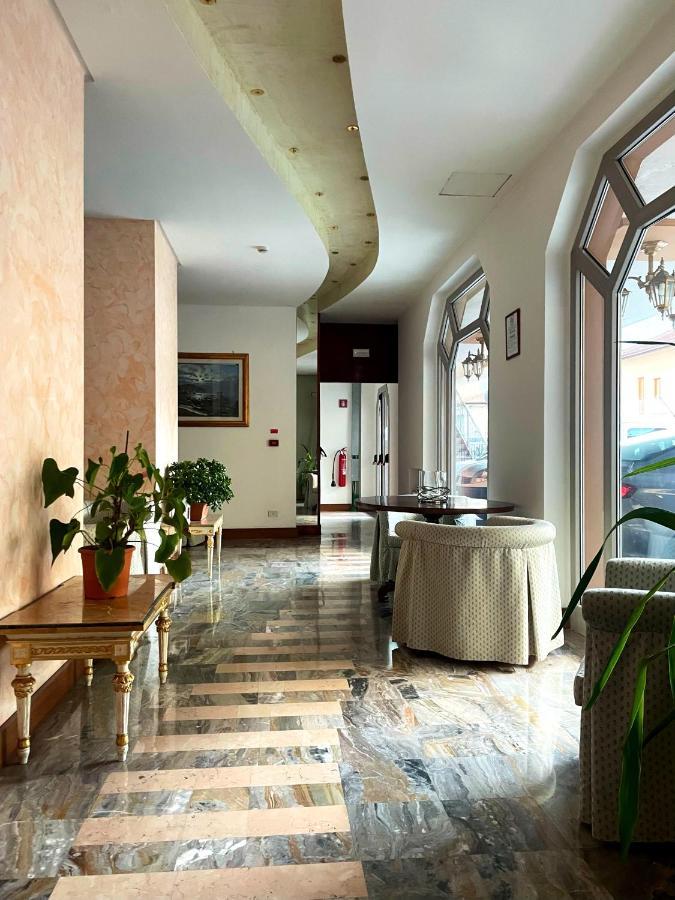 Miramonti Hotel Saint Vincent Екстериор снимка
